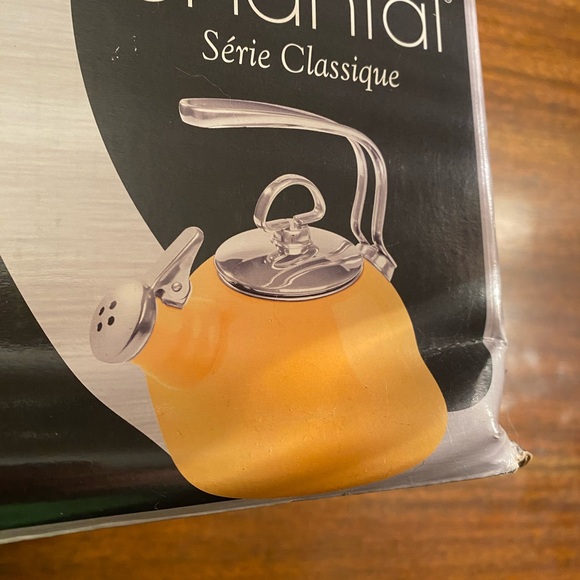 Chantal Yellow Tea Kettle - Picture 3 of 5